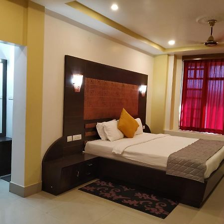 Hotel Sc Continental Itanagar ภายนอก รูปภาพ