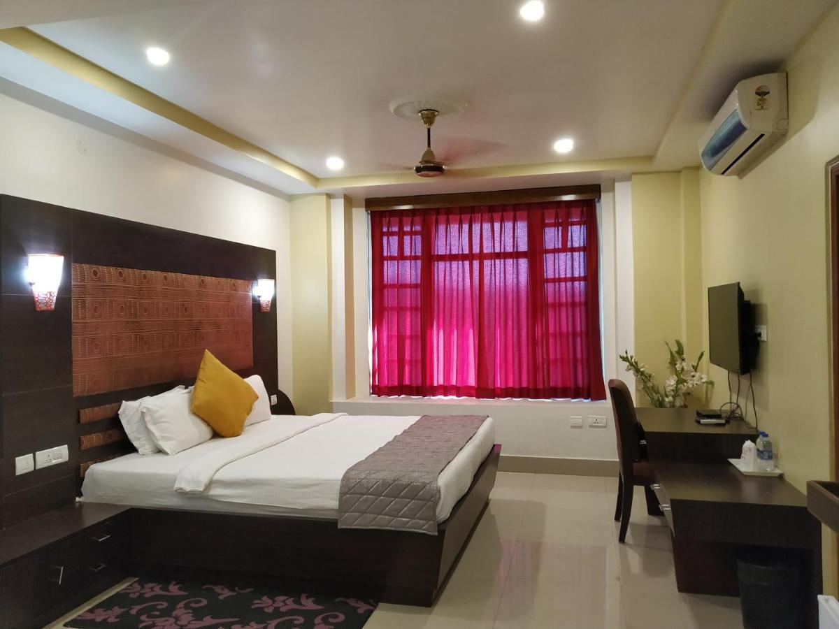Hotel Sc Continental Itanagar ภายนอก รูปภาพ