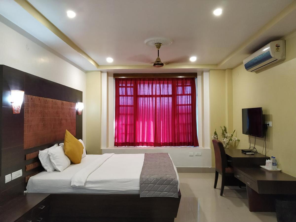 Hotel Sc Continental Itanagar ภายนอก รูปภาพ