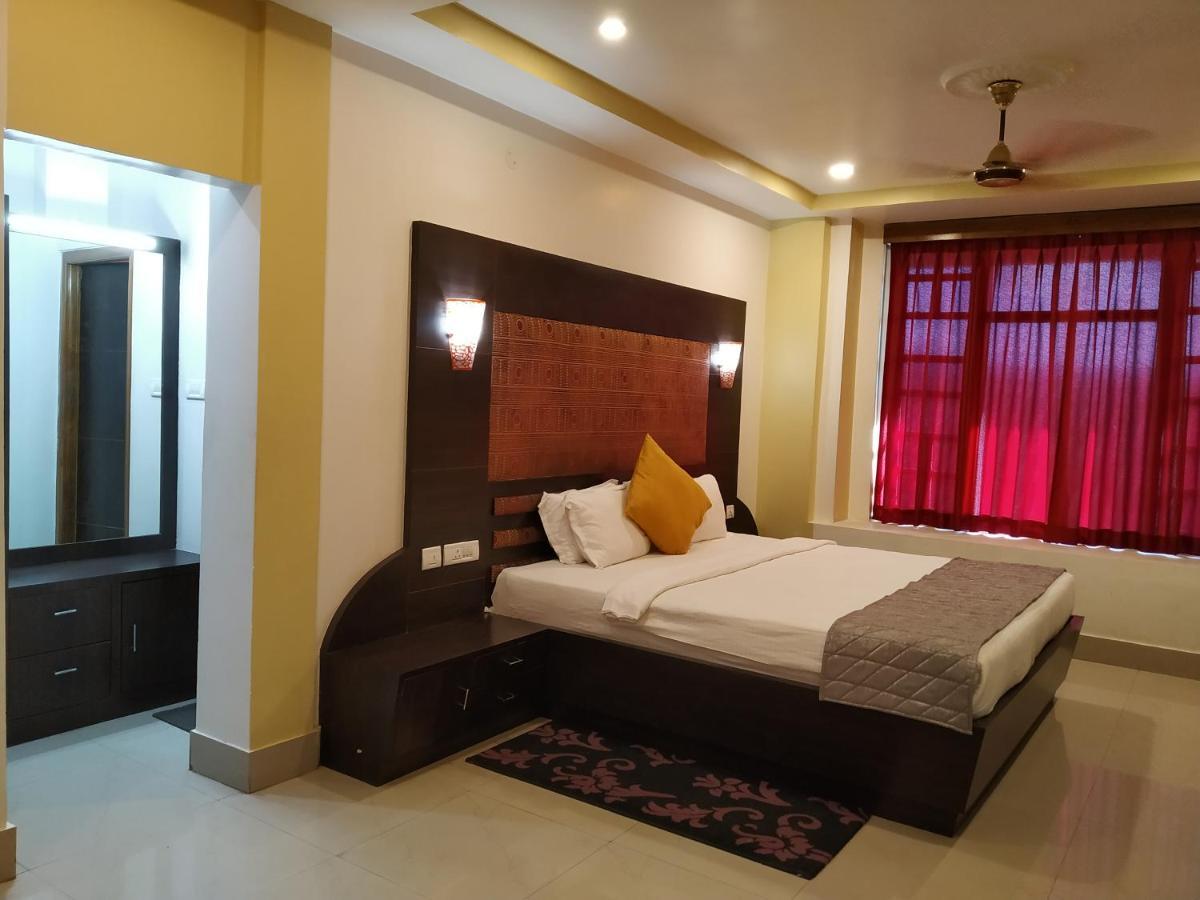 Hotel Sc Continental Itanagar ภายนอก รูปภาพ
