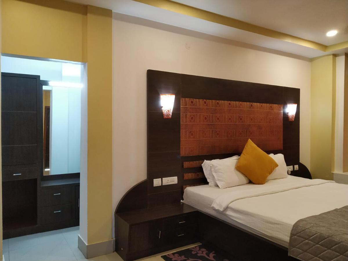 Hotel Sc Continental Itanagar ภายนอก รูปภาพ